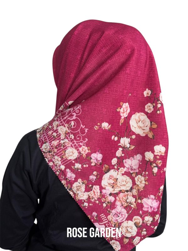Hijab Segiempat Motif Rose Garden - Image 2
