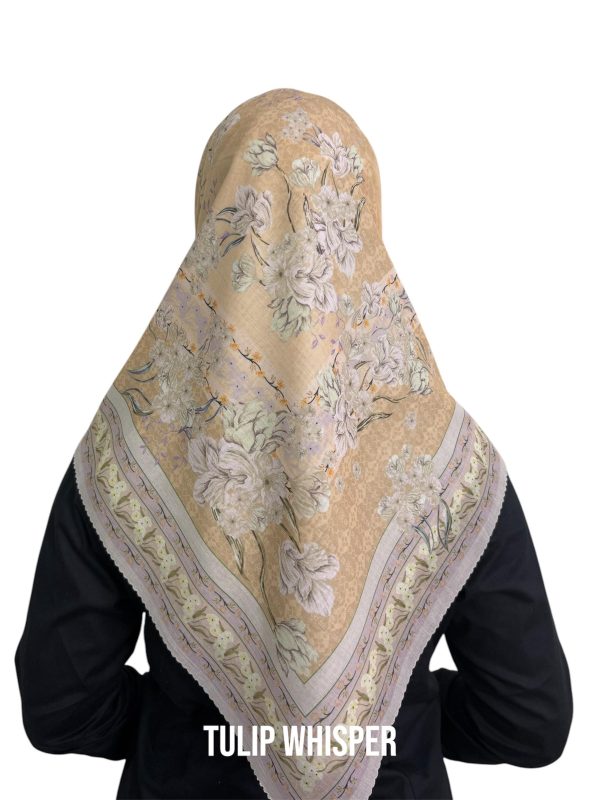 Hijab Segiempat Motif Tulip Whisper