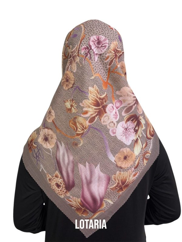 Hijab Segiempat Motif Lotaria - Image 5