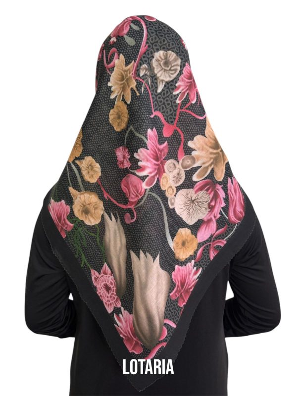 Hijab Segiempat Motif Lotaria - Image 8