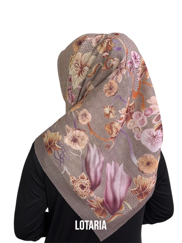 Hijab Segiempat Motif Lotaria - Image 6