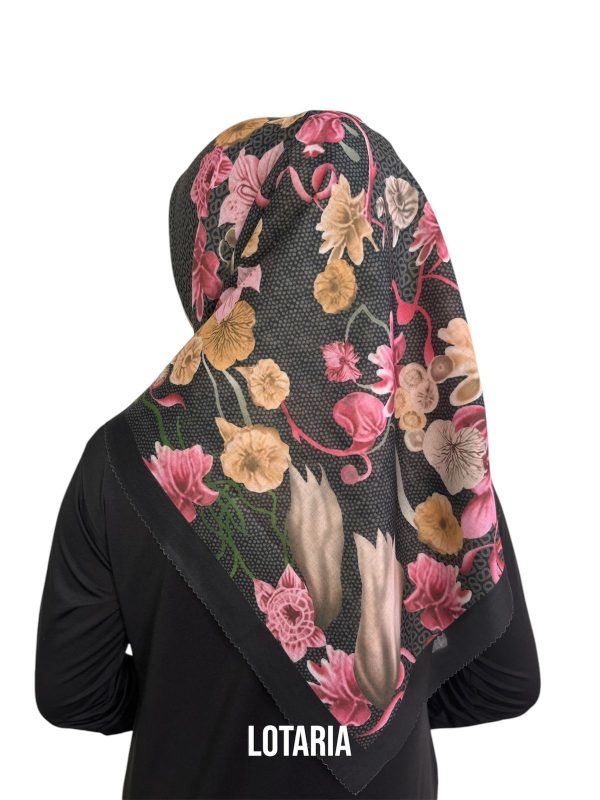 Hijab Segiempat Motif Lotaria - Image 9