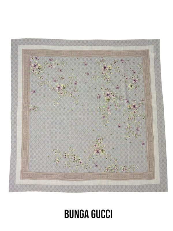 Hijab Segiempat Motif Bunga Gucci - Image 10