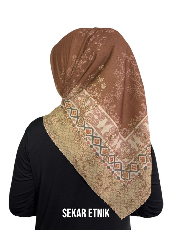 Segiempat Hijab Motif Sekar Etnik - Image 3