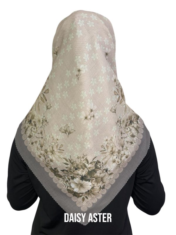 Hijab Segiempat Motif Daisy Aster