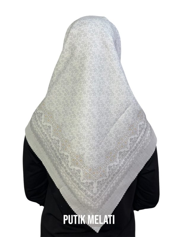 Hijab Segiempat Motif Putik Melati - Image 18