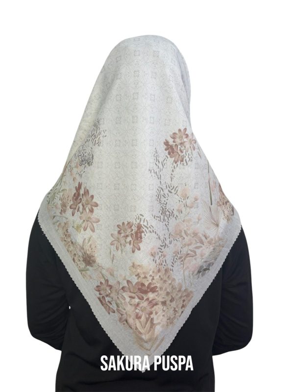 Hijab Segiempat Motif Sakura Puspa - Image 9