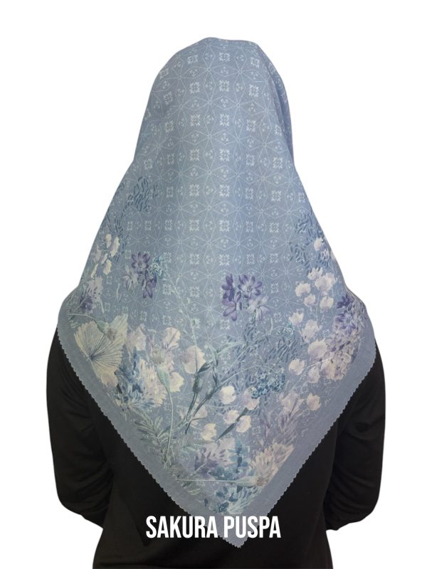 Hijab Segiempat Motif Sakura Puspa - Image 3