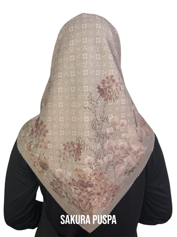 Hijab Segiempat Motif Sakura Puspa