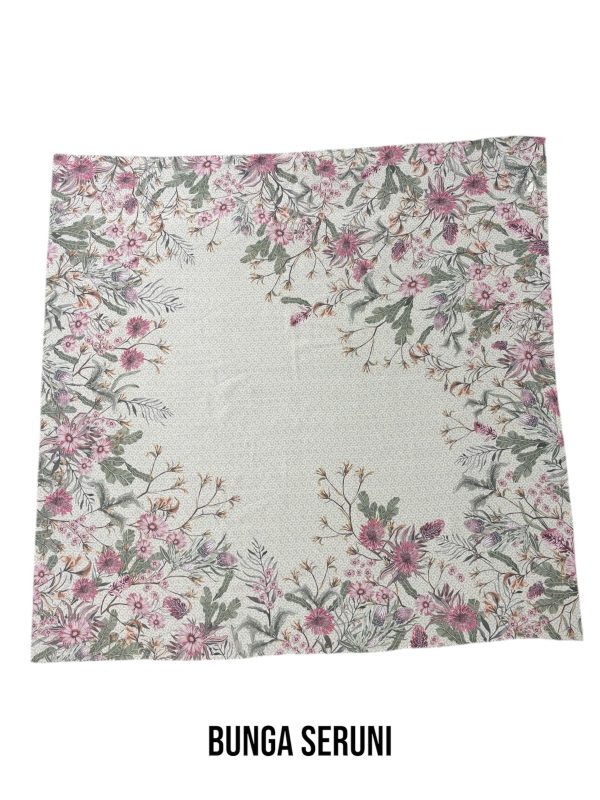 Hijab Segiempat Motif Bunga Seruni - Image 7