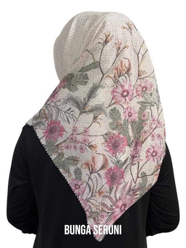 Hijab Segiempat Motif Bunga Seruni - Image 9