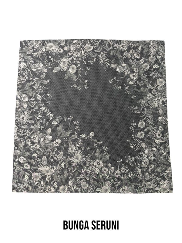 Hijab Segiempat Motif Bunga Seruni - Image 19