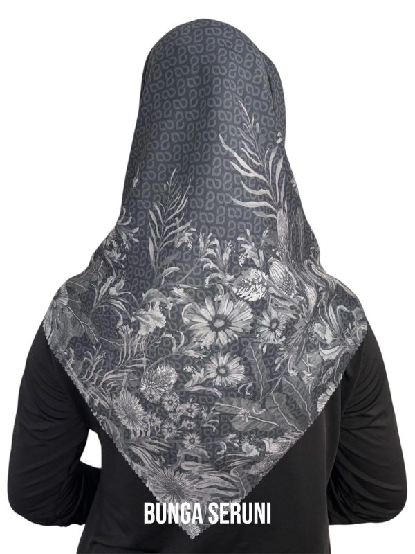 Hijab Segiempat Motif Bunga Seruni - Image 20