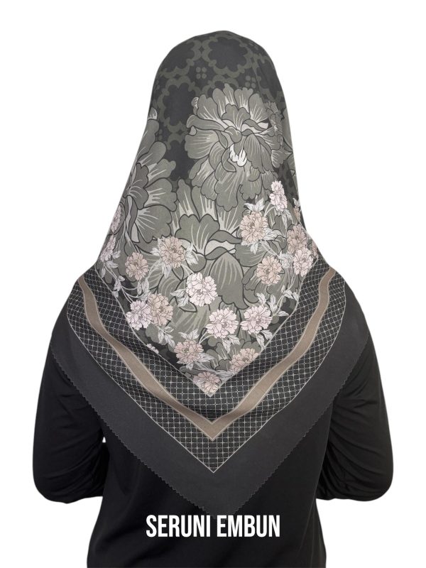 Hijab Segiempat Motif Seruni Embun - Image 9