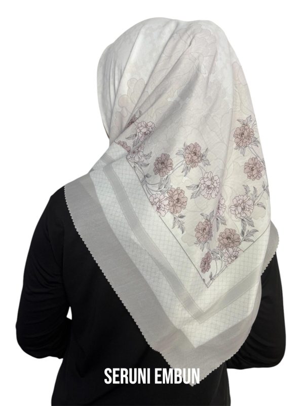 Hijab Segiempat Motif Seruni Embun - Image 5