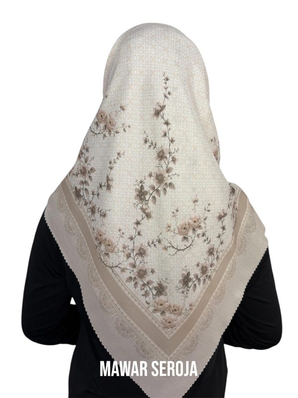 Hijab Segiempat Motif Mawar Seroja - Image 12