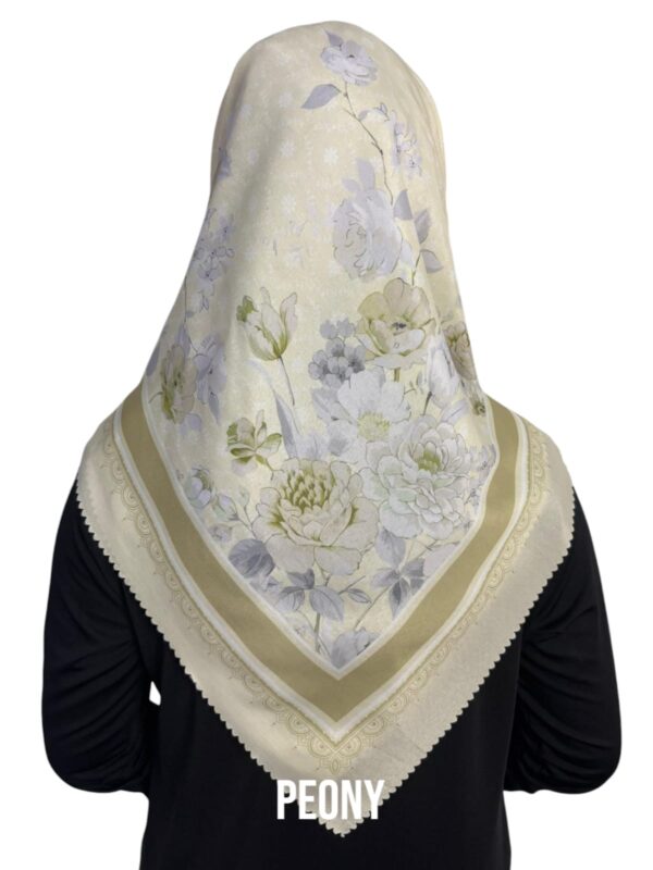 Hijab Segiempat Motif Peony - Image 17