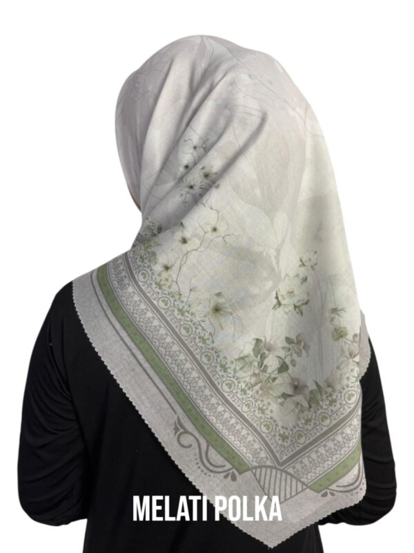 Hijab Segiempat Motif Melati Polka - Image 14