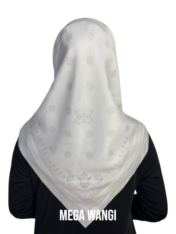 Hijab Segiempat Motif Mega Wangi - Image 6