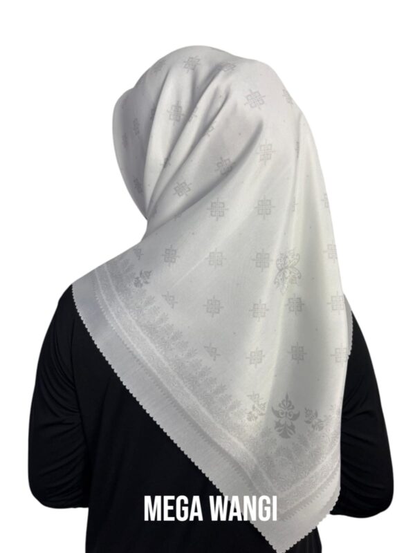 Hijab Segiempat Motif Mega Wangi - Image 5