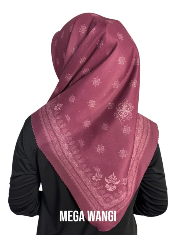 Hijab Segiempat Motif Mega Wangi - Image 11