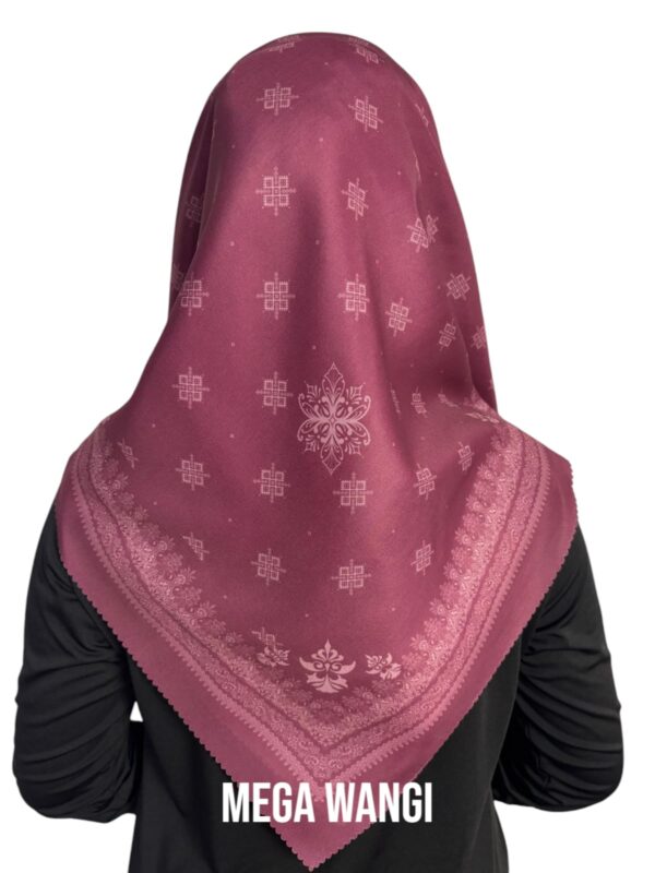 Hijab Segiempat Motif Mega Wangi