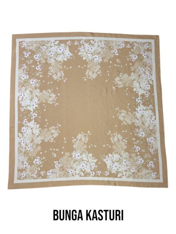 Hijab Segiempat Motif Bunga Kasturi - Image 10