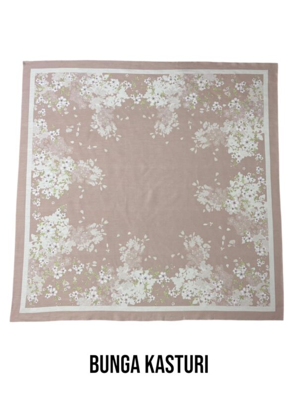 Hijab Segiempat Motif Bunga Kasturi - Image 16
