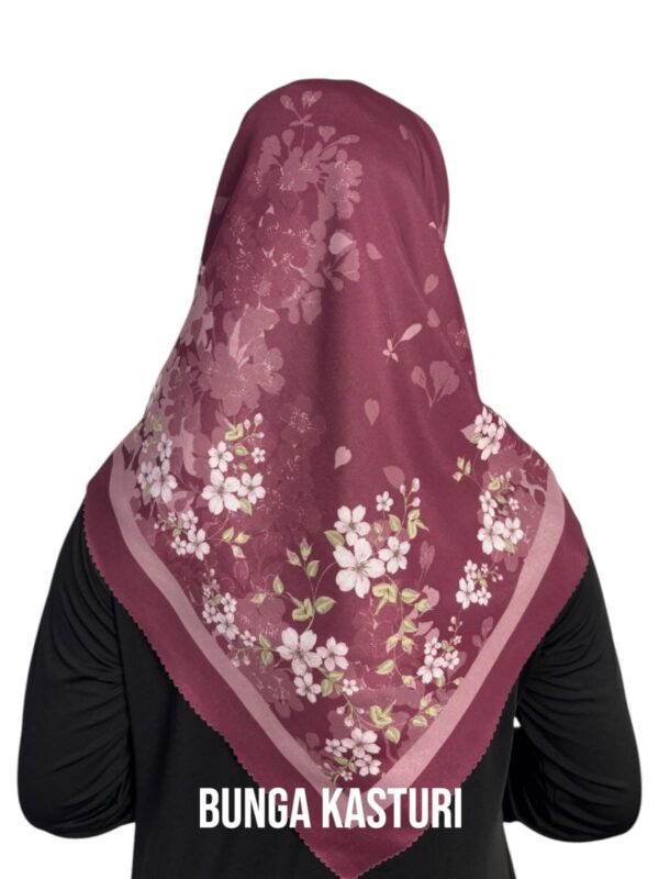 Hijab Segiempat Motif Bunga Kasturi - Image 18