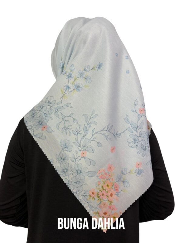 Hijab Segiempat Motif Bunga Dahlia - Image 20