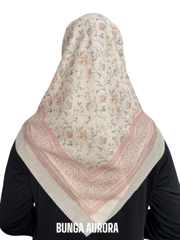Hijab Segiempat Motif Bunga Aurora