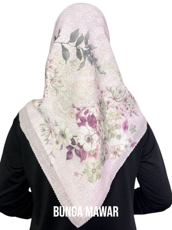 Segiempat Hijab Motif Bunga Mawar - Image 15