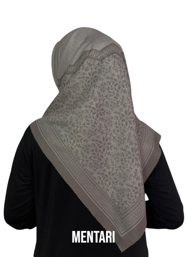Hijab Segiempat Motif Mentari - Image 3