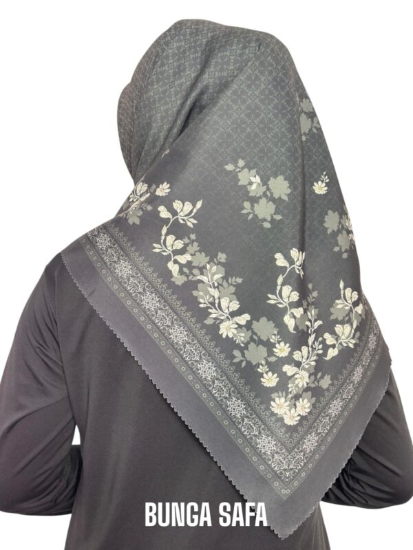 Hijab Segiempat Motif Bunga Safa - Image 11