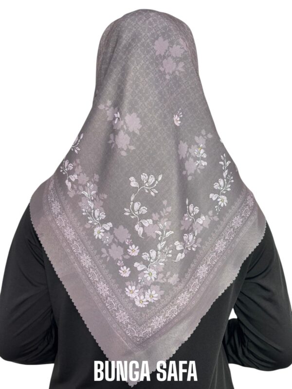 Hijab Segiempat Motif Bunga Safa - Image 15