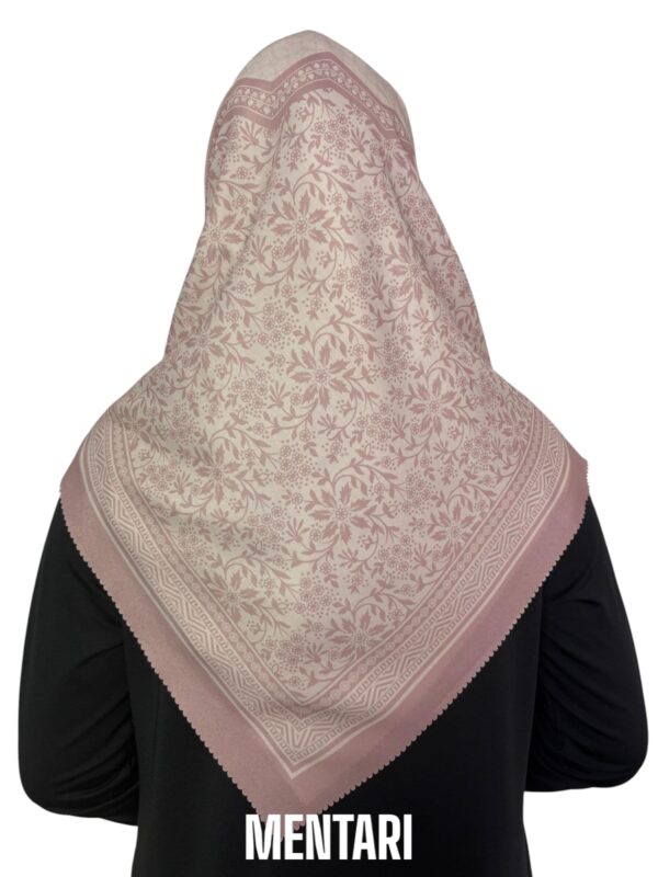 Hijab Segiempat Motif Mentari