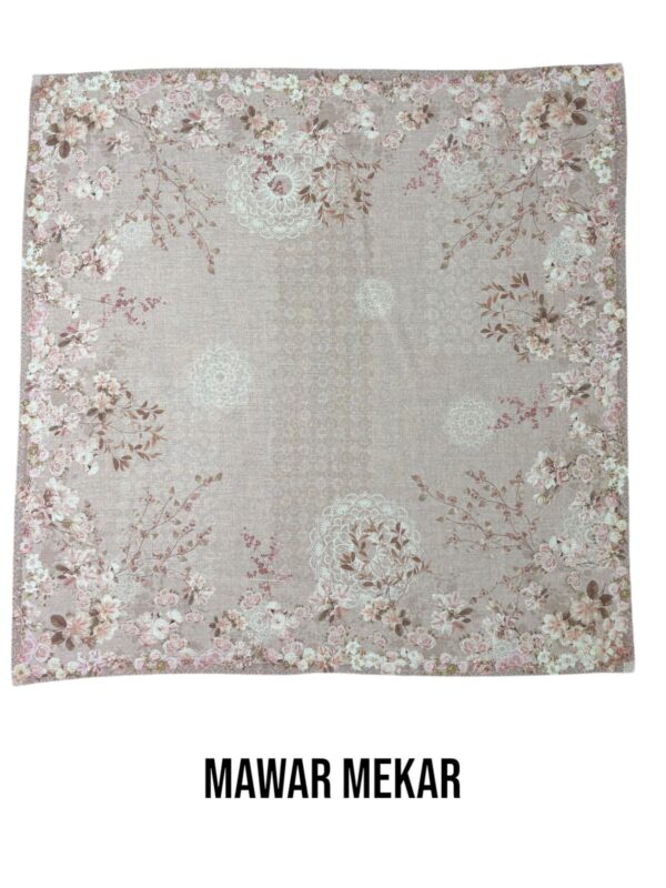 Hijab Segiempat Motif Mawar Mekar - Image 7