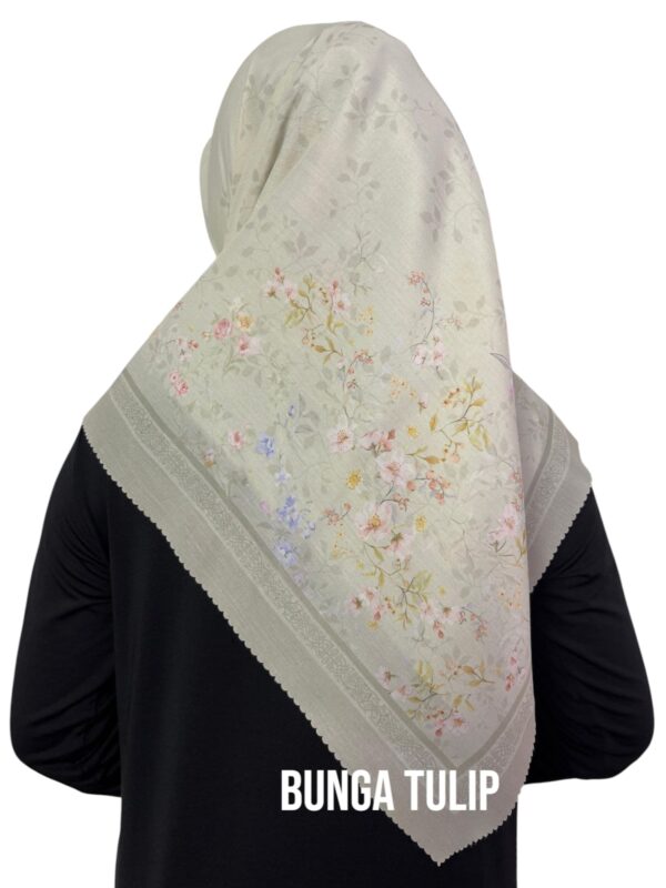 Hijab Segiempat Motif Bunga Tulip - Image 17