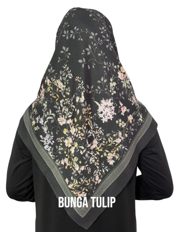 Hijab Segiempat Motif Bunga Tulip - Image 3